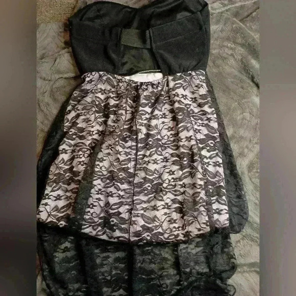 Pink & black EMERALD SUNDAE strapless lacey dress with long train in back(#411) - Picture 4 of 7